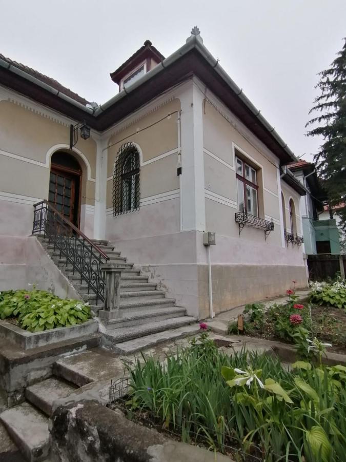 Casa Istorica *